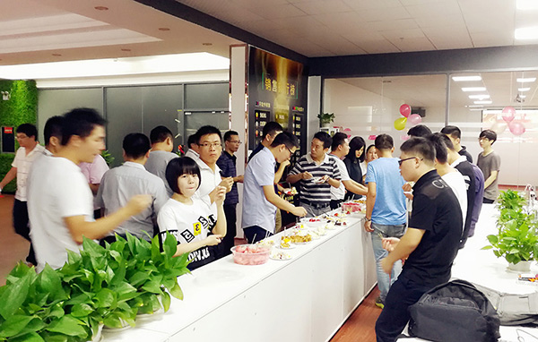 奮斗青春，見證蛻變-深科特員工交流大會(huì)