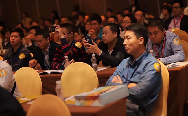深科特出席SbSTC技術狂歡趴，分享智能工廠主題演講